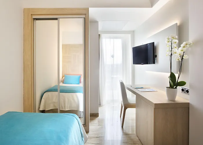 Grupotel Orient Hotel 4*