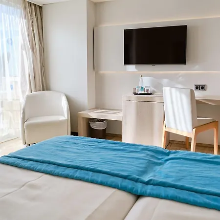 Hotel Grupotel Orient 4*