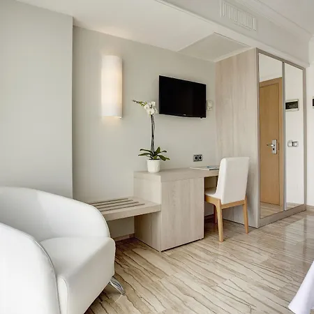Grupotel Orient Hotel