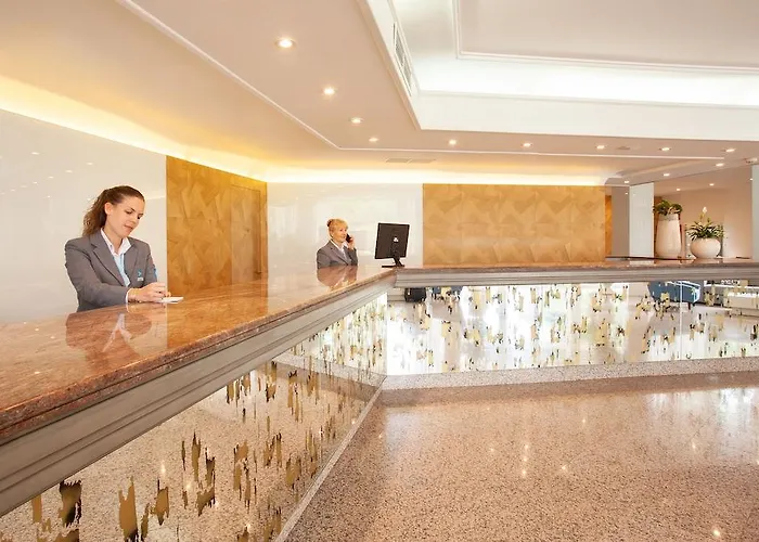 Отель Grupotel Orient