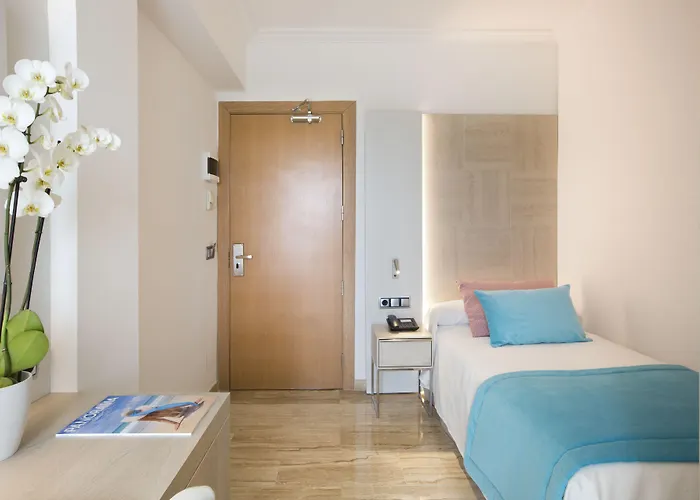 Grupotel Orient Hotel